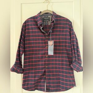 Nickel & Iron Long Sleeve Men's Black and Red Plaid Shirt Small